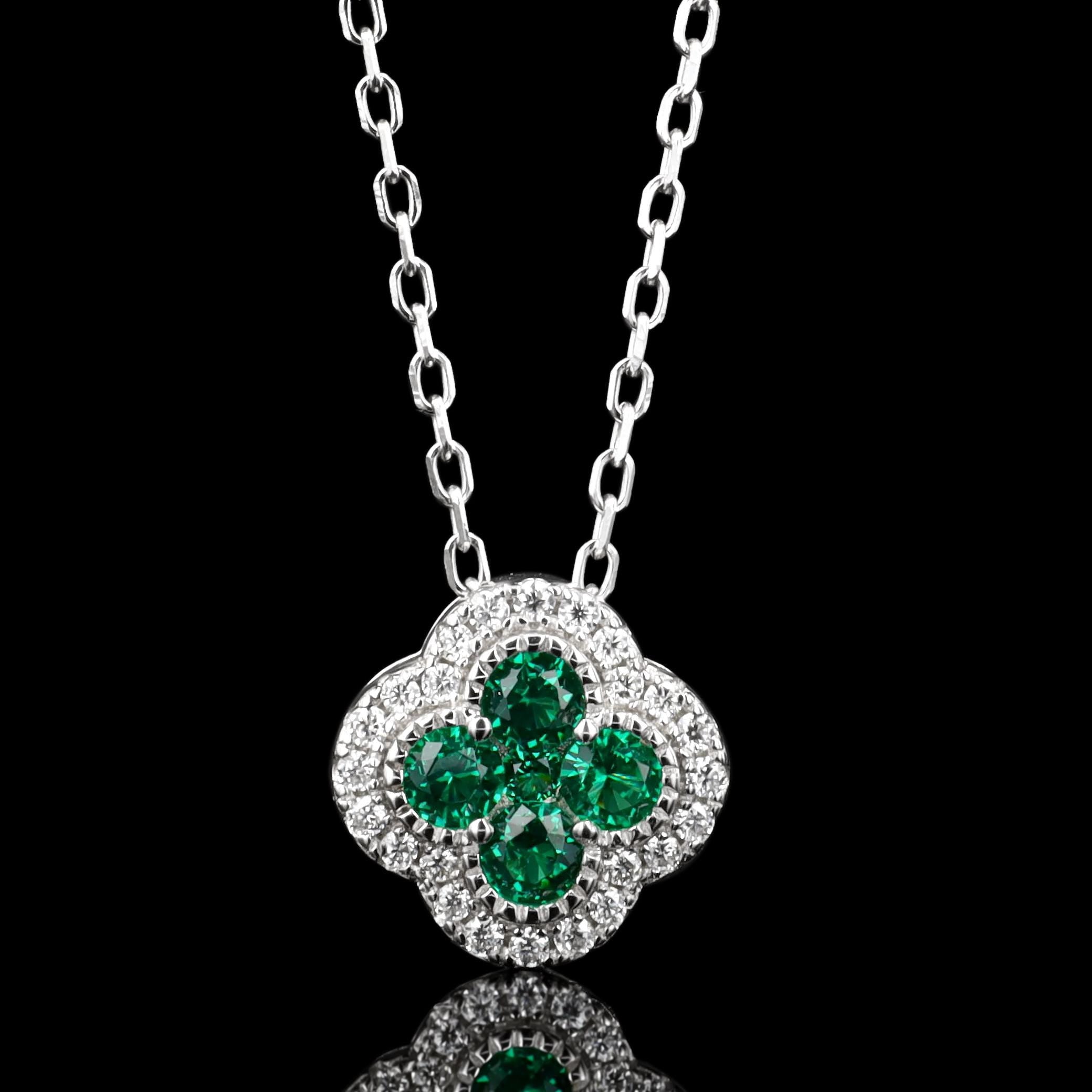 Emerald Clover Necklace in Sterling Silver
