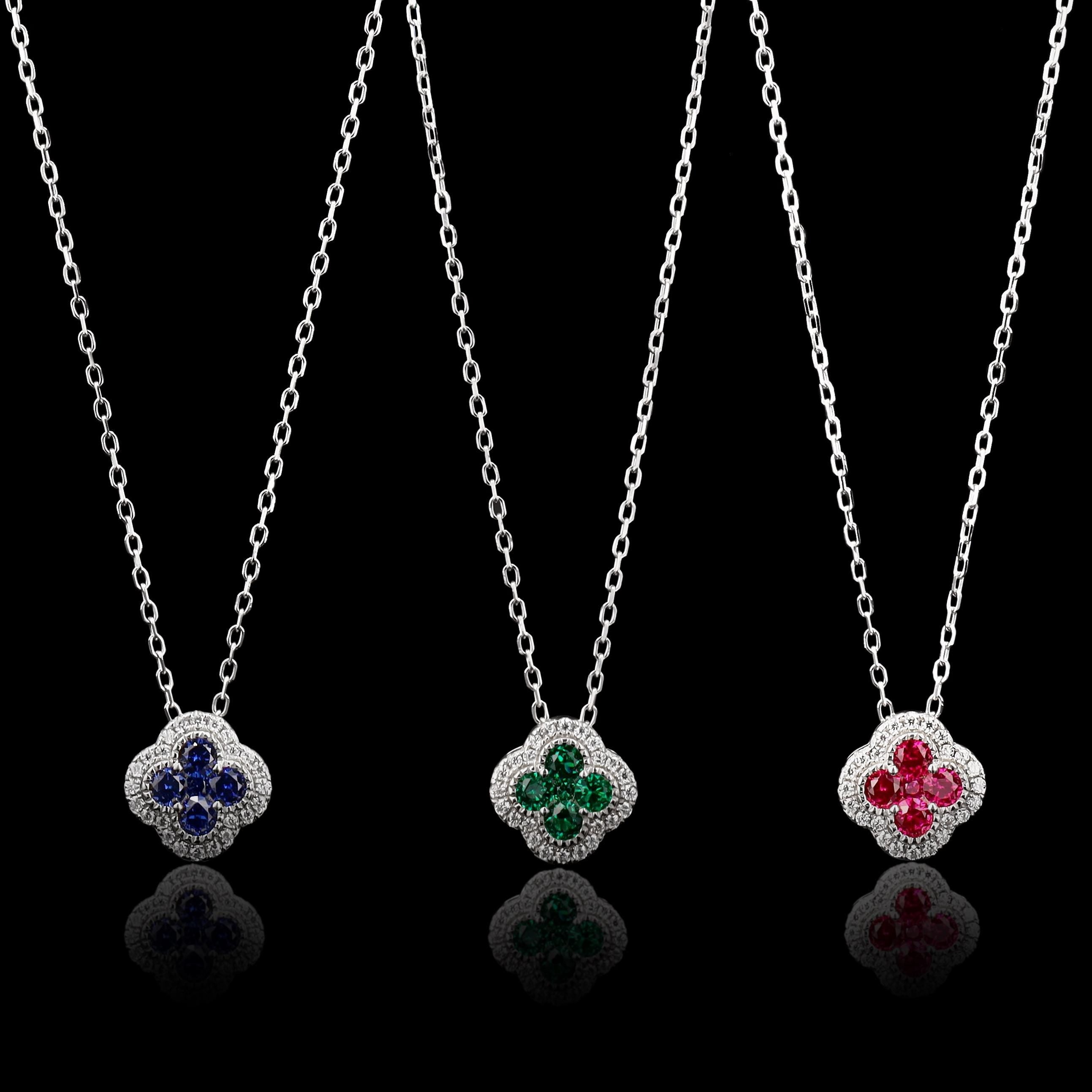 Emerald Clover Necklace in Sterling Silver