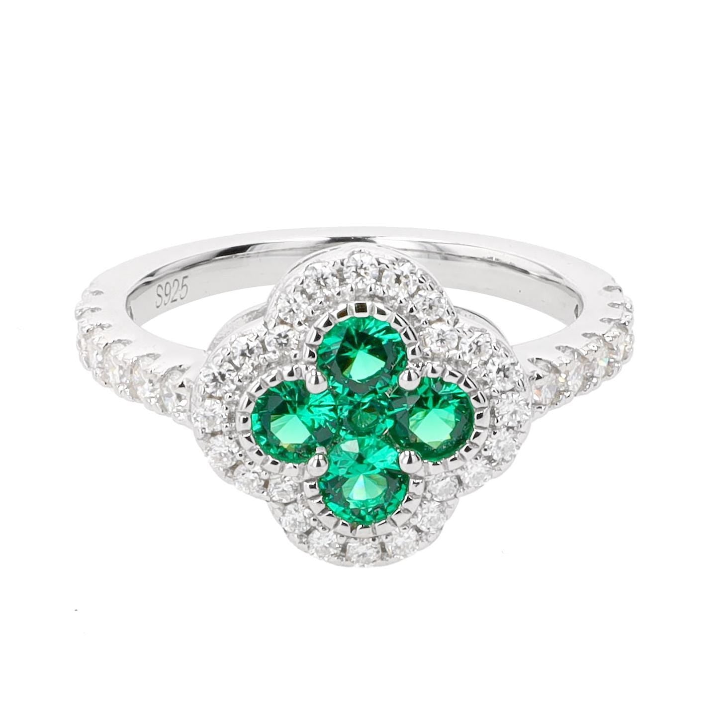 Emerald Clover Ring in Sterling Silver