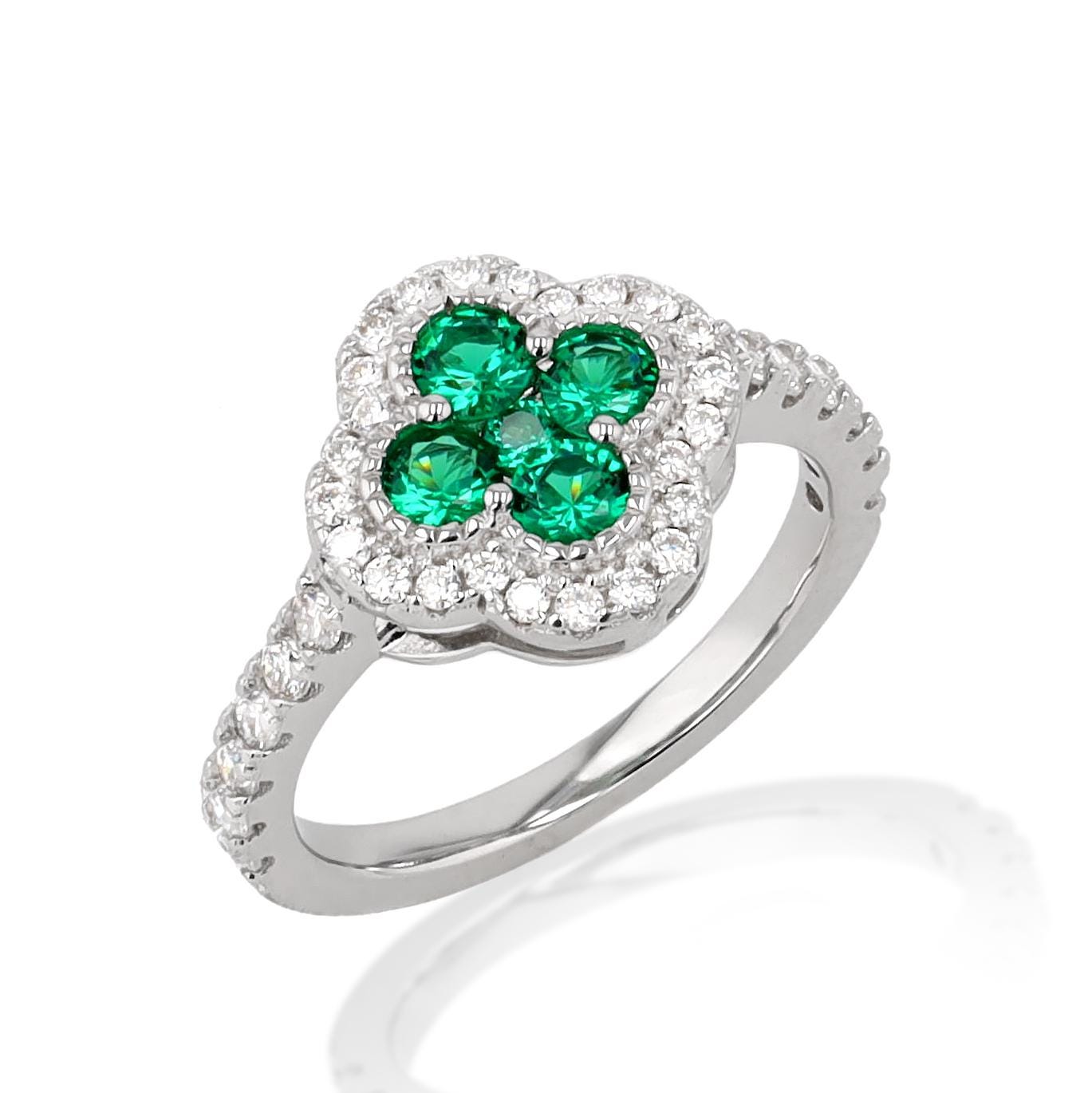 Emerald Clover Ring in Sterling Silver