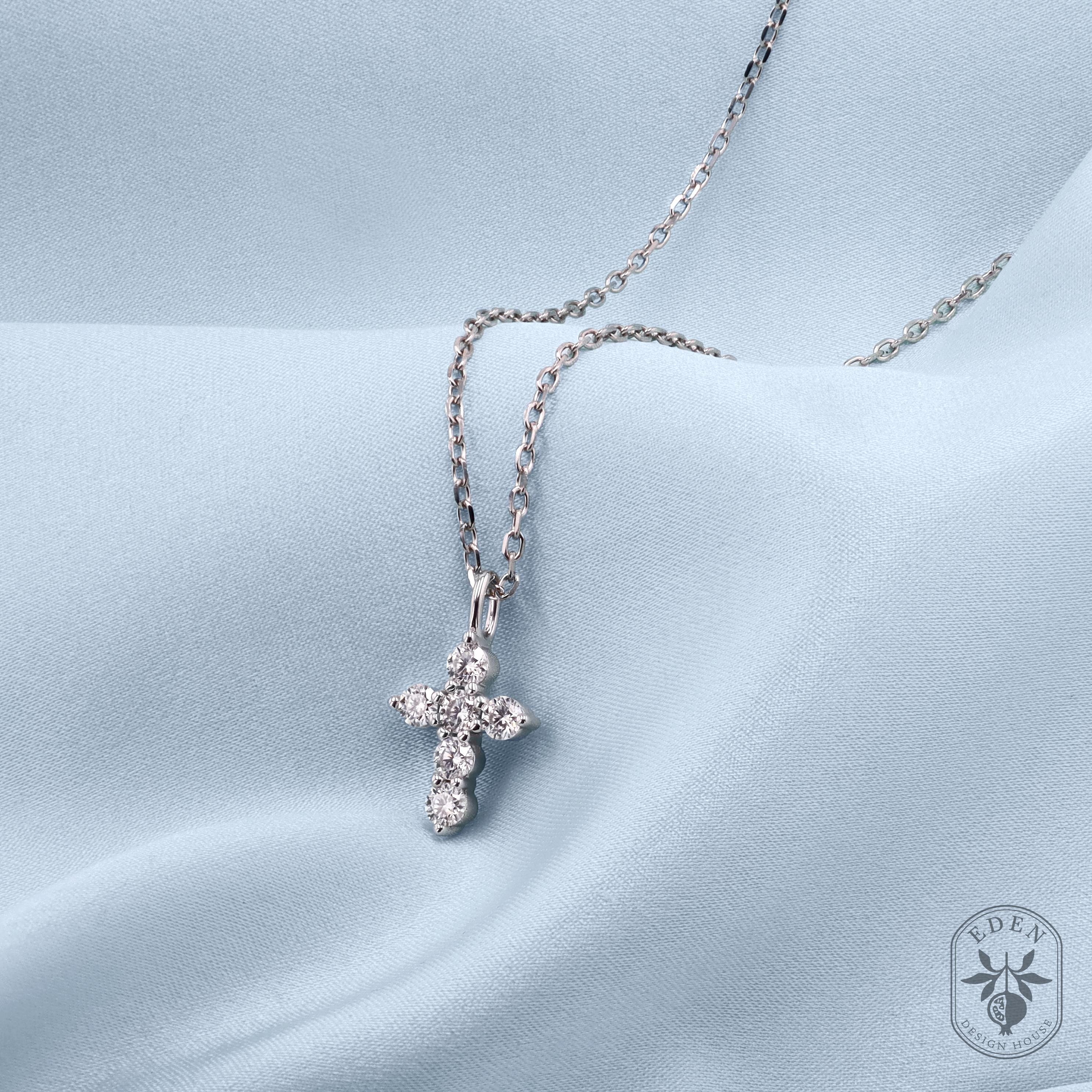 Mini Cross in Sterling Silver